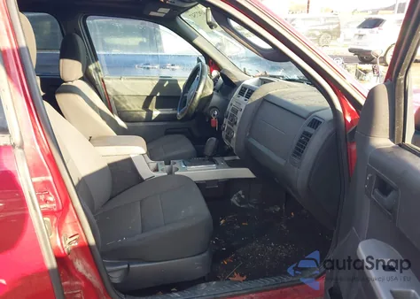 2010 Ford Escape Xlt из США, поврежденный, VIN 1FMCU9DG7AKB61850